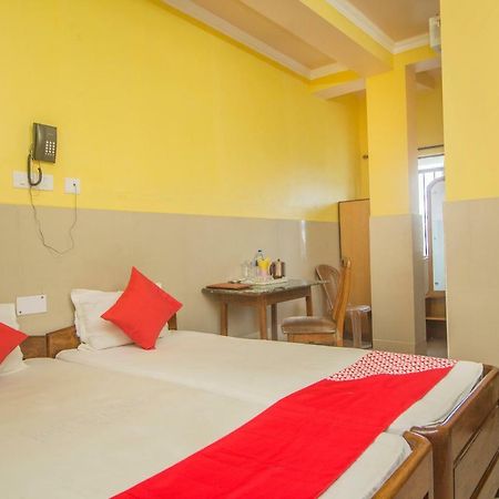 Oyo 44995 Royal Park Hotel Māldah Zewnętrze zdjęcie