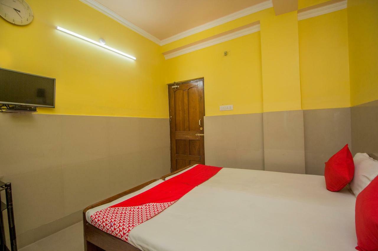 Oyo 44995 Royal Park Hotel Māldah Zewnętrze zdjęcie