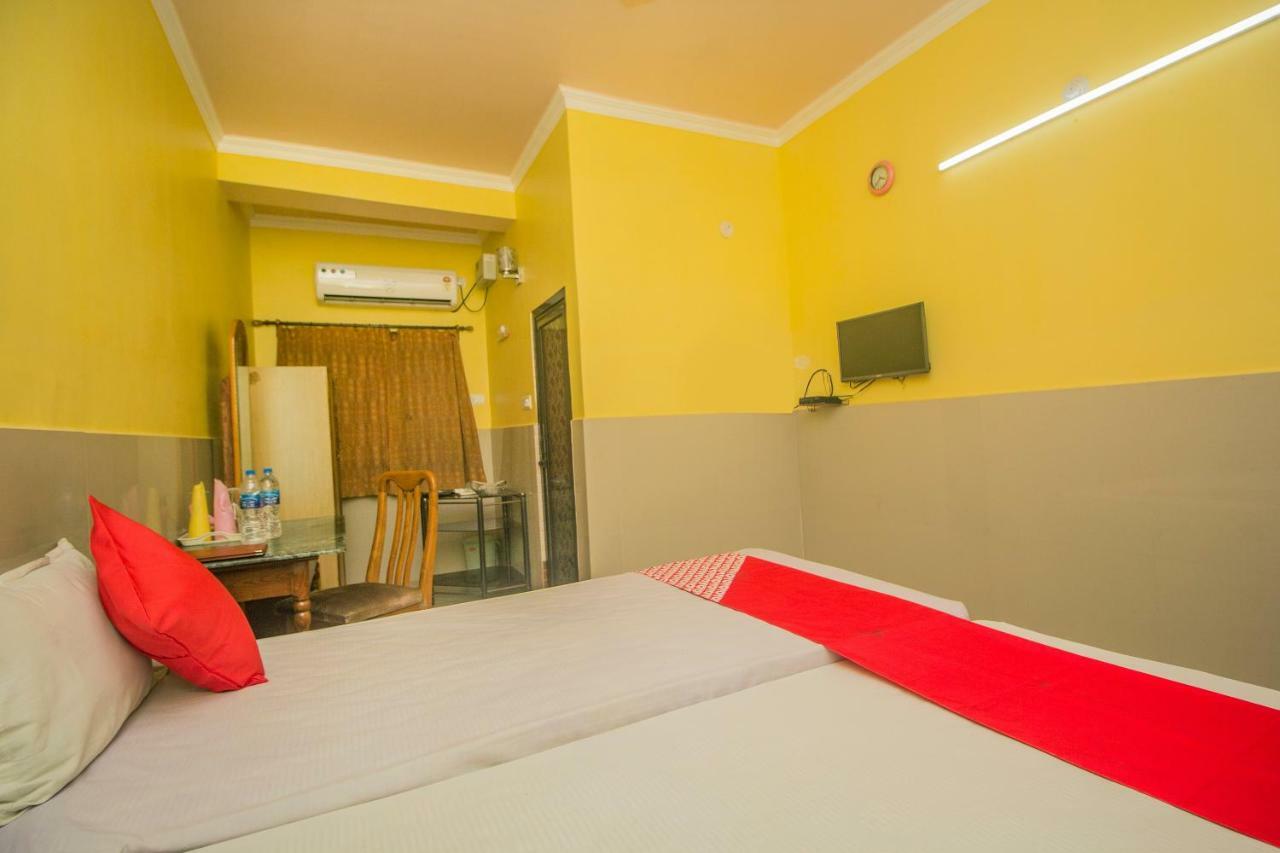 Oyo 44995 Royal Park Hotel Māldah Zewnętrze zdjęcie