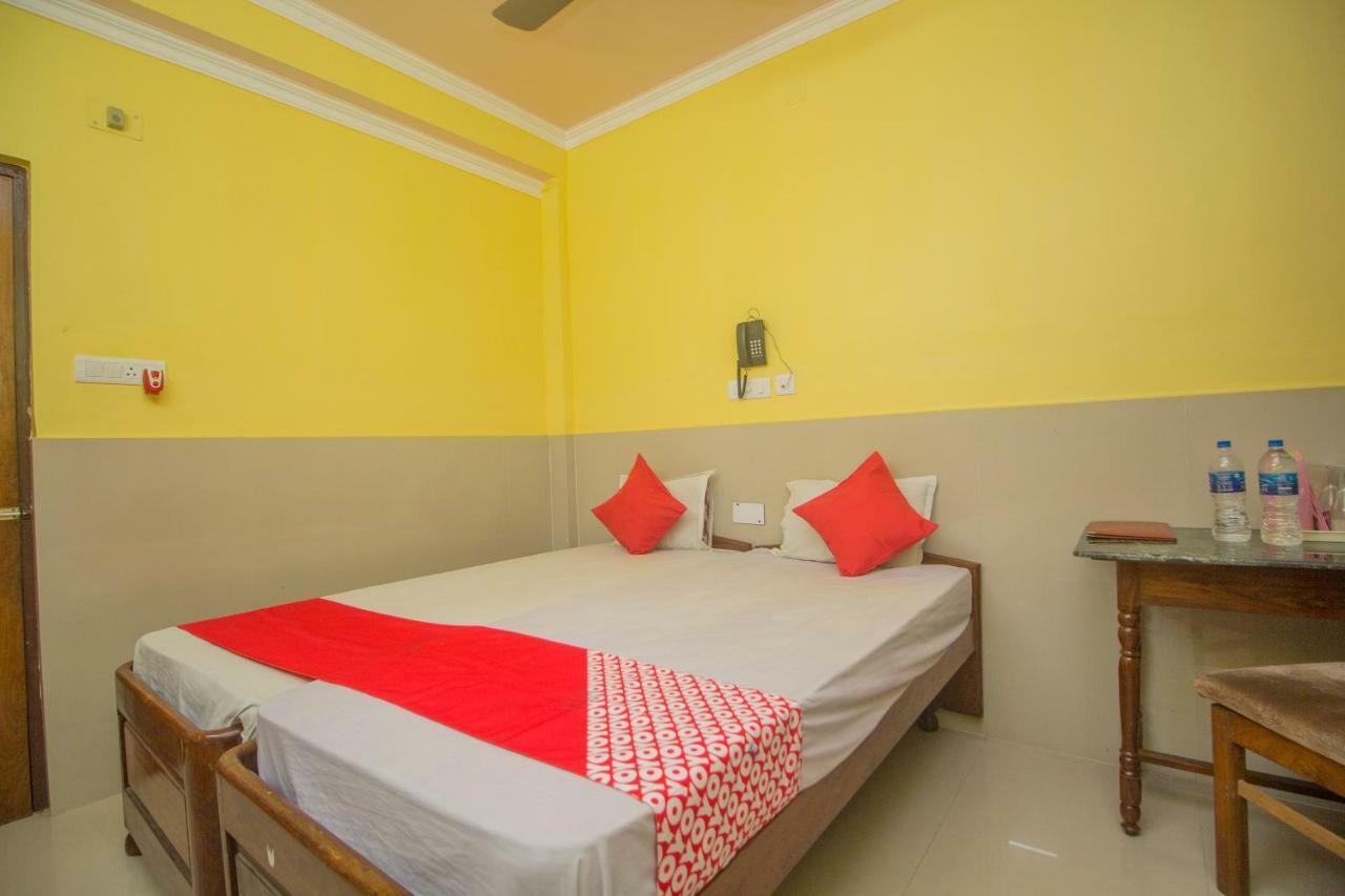 Oyo 44995 Royal Park Hotel Māldah Zewnętrze zdjęcie